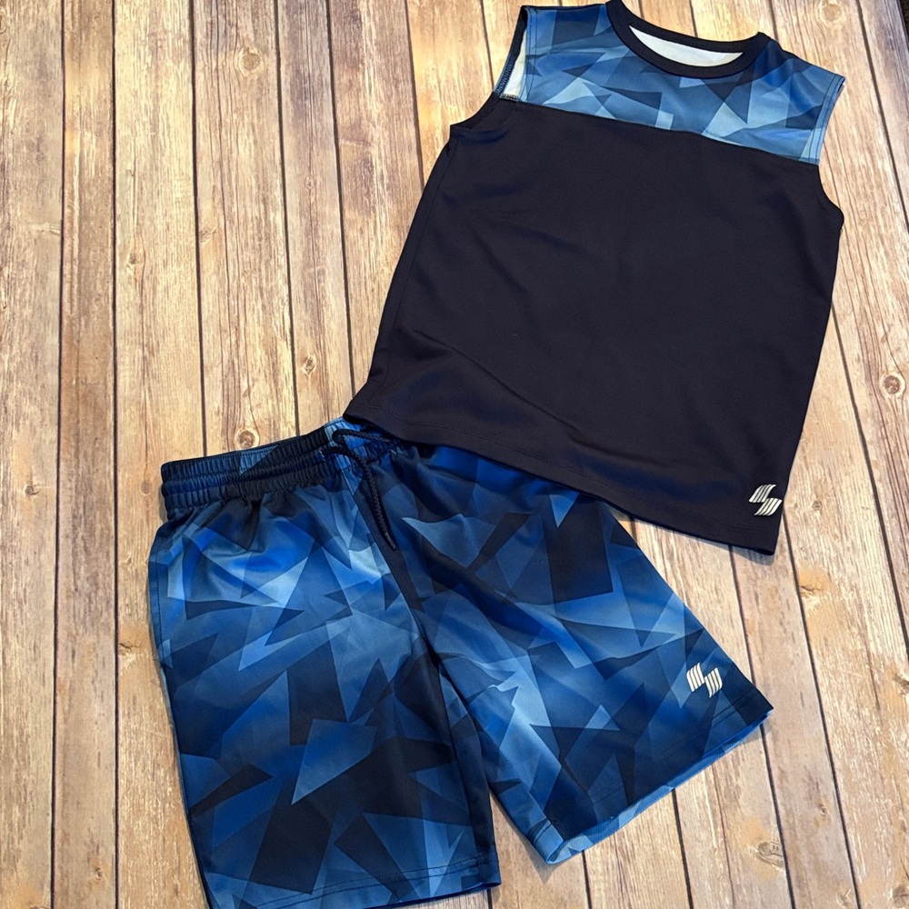 Blue Geometric Active Tank & Shorts Set